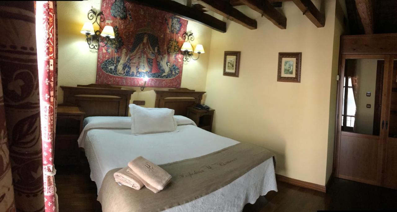 Hospederia Casa De Cisneros Guest house