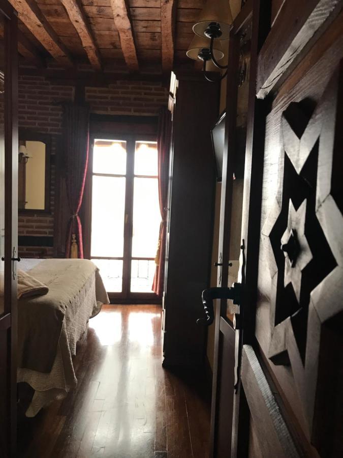 Hospederia Casa De Cisneros Guest house