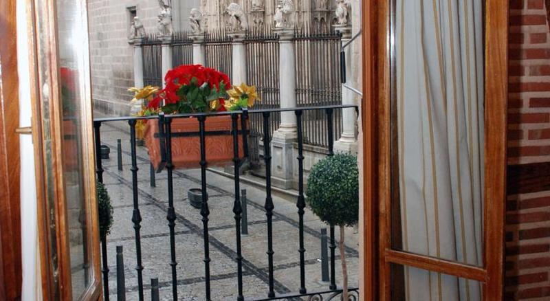 Hospederia Casa De Cisneros Guest house 2*