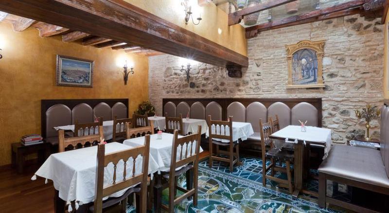 Hospederia Casa De Cisneros Guest house 2*
